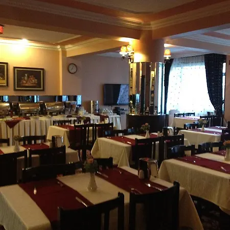 Capital Hotel 3*