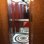 Ξενοδοχείο Capital